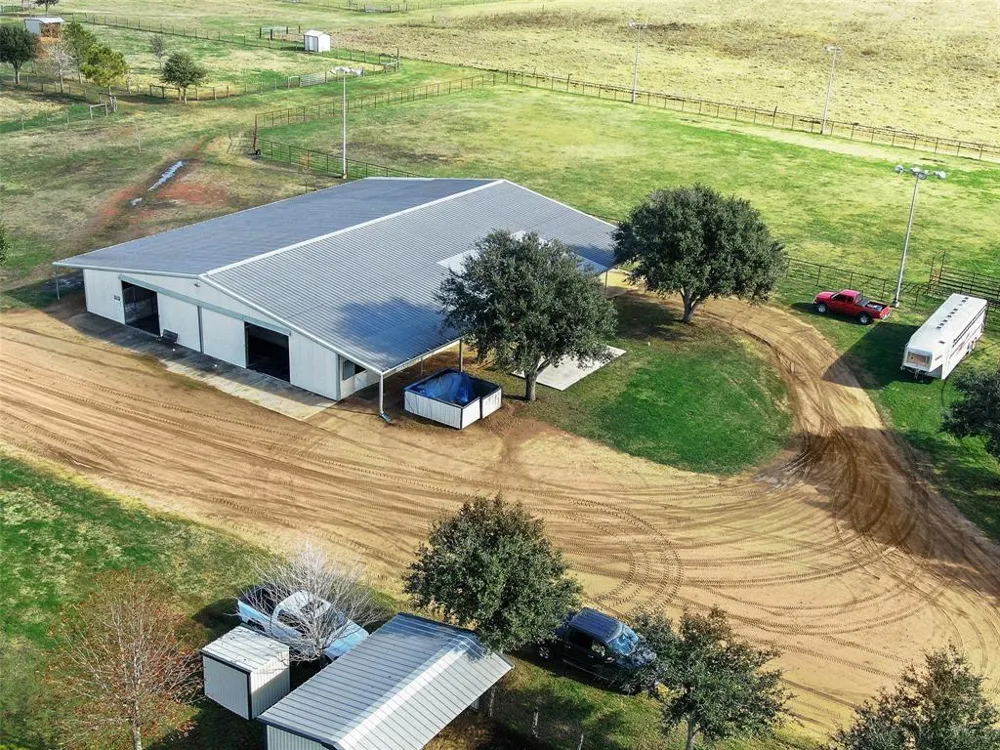 19204 Fm 359 Road Hempstead, TX 77445