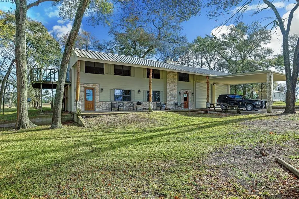19204 Fm 359 Road Hempstead, TX 77445
