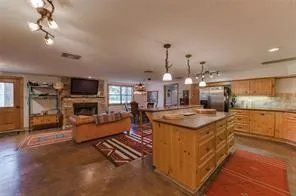 19204 Fm 359 Road Hempstead, TX 77445