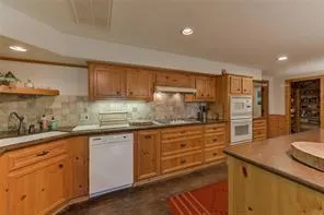 19204 Fm 359 Road Hempstead, TX 77445