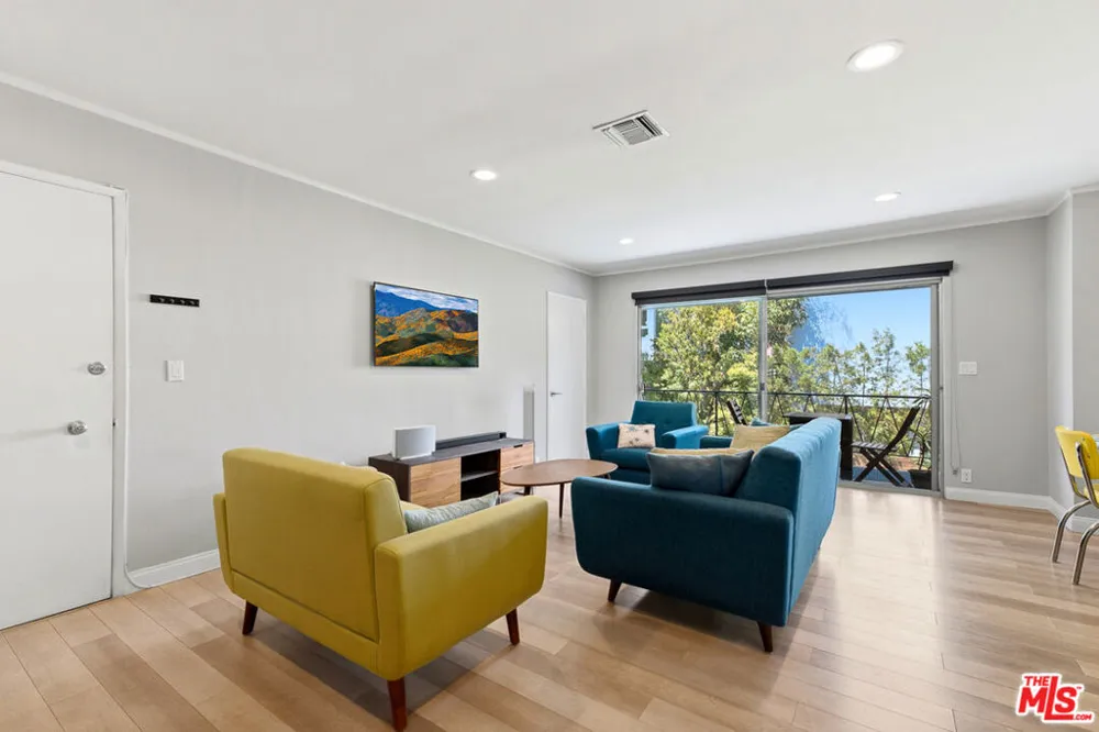 1275 Havenhurst Drive #15 West Hollywood, CA 90046