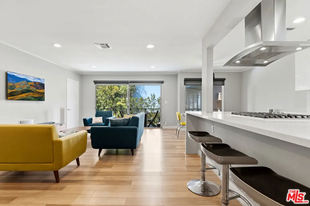1275 Havenhurst Drive #15 West Hollywood, CA 90046