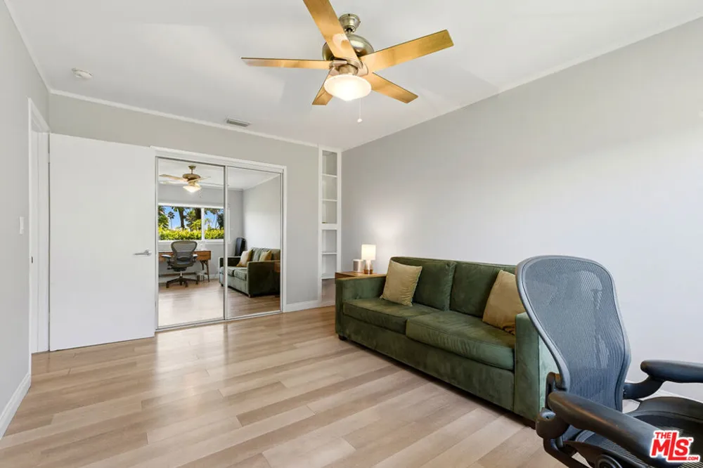 1275 Havenhurst Drive #15 West Hollywood, CA 90046