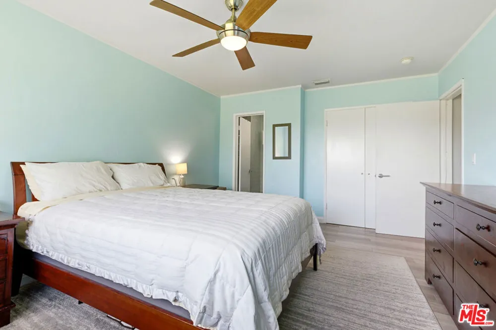 1275 Havenhurst Drive #15 West Hollywood, CA 90046