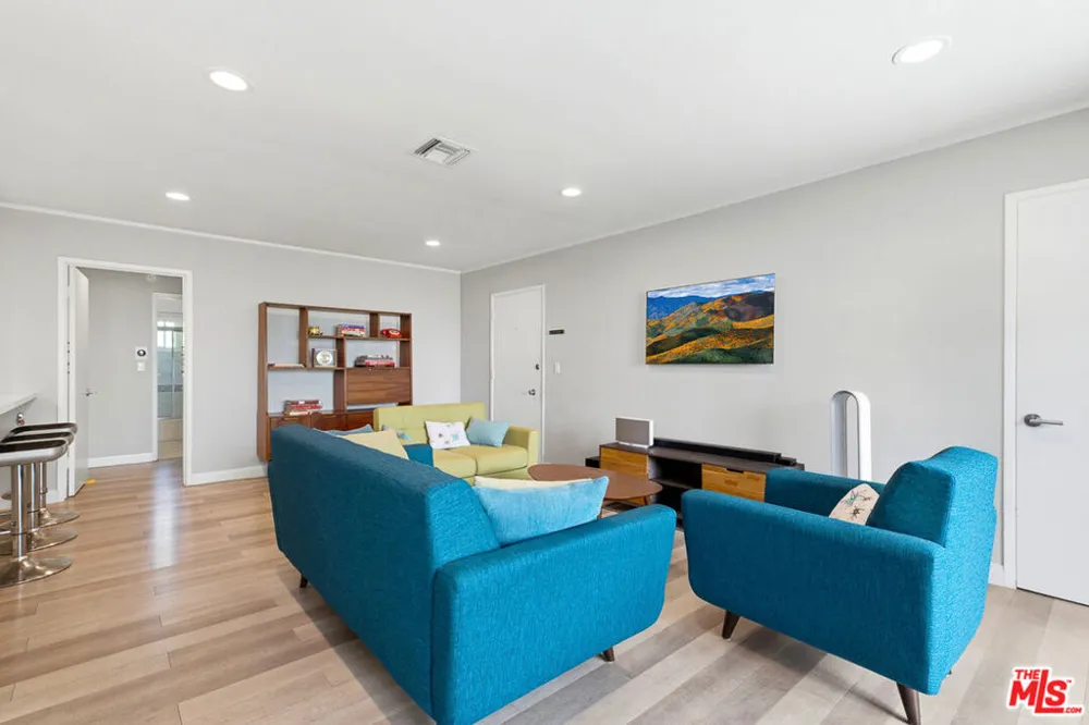 1275 Havenhurst Drive #15 West Hollywood, CA 90046