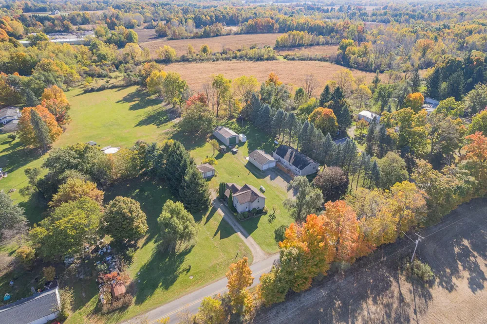 3591 Steamburg Road Hillsdale, MI 49242