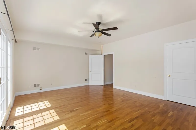 1677 Springfield Ave, Unit 2 #2 Unit 2 Maplewood, NJ 07040