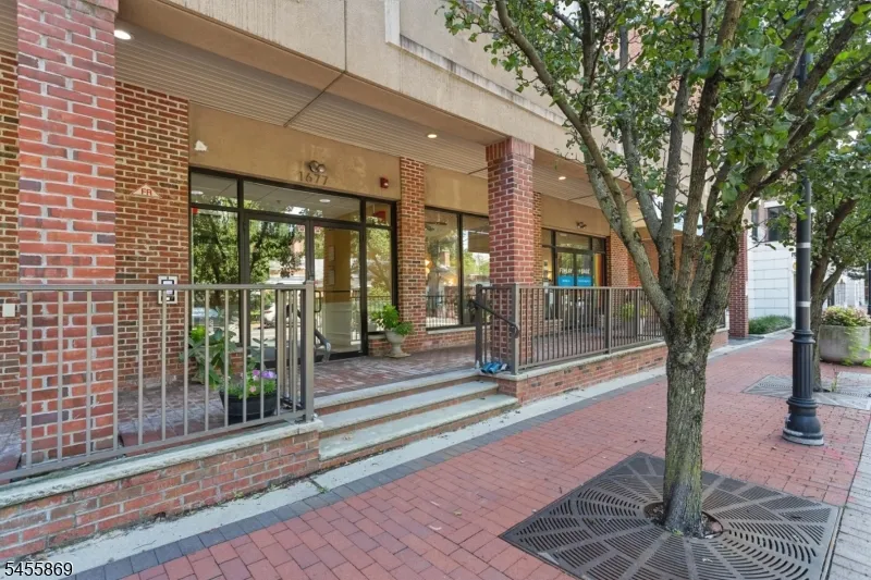 1677 Springfield Ave, Unit 2 #2 Unit 2 Maplewood, NJ 07040