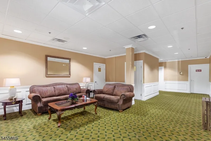 1677 Springfield Ave, Unit 2 #2 Unit 2 Maplewood, NJ 07040