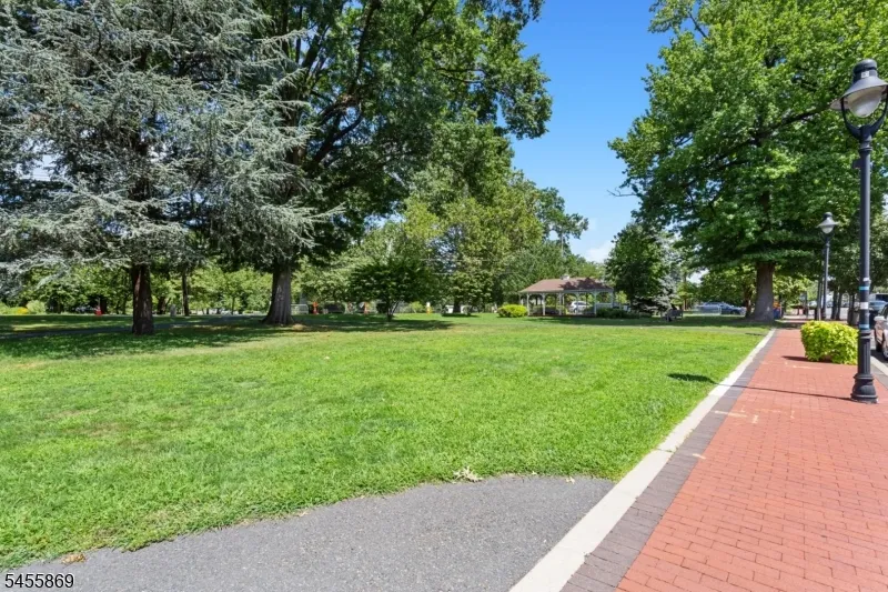 1677 Springfield Ave, Unit 2 #2 Unit 2 Maplewood, NJ 07040
