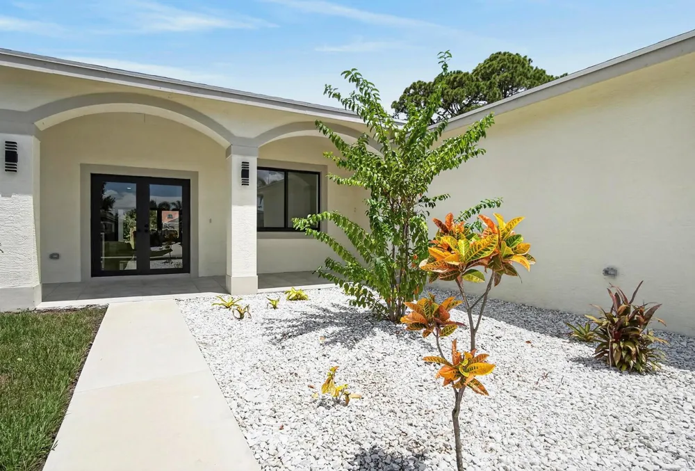 1471 SE Proctor Lane Port St. Lucie, FL 34983