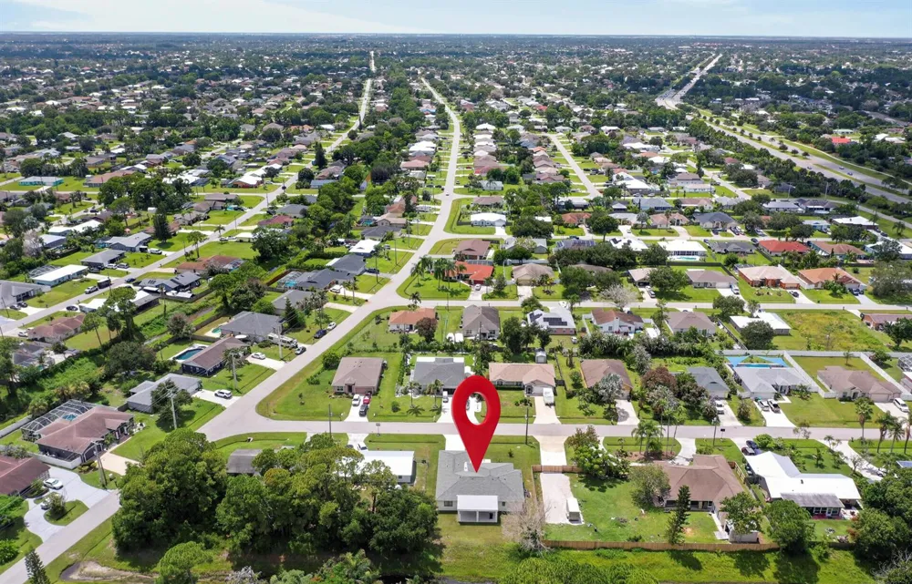 1471 SE Proctor Lane Port St. Lucie, FL 34983