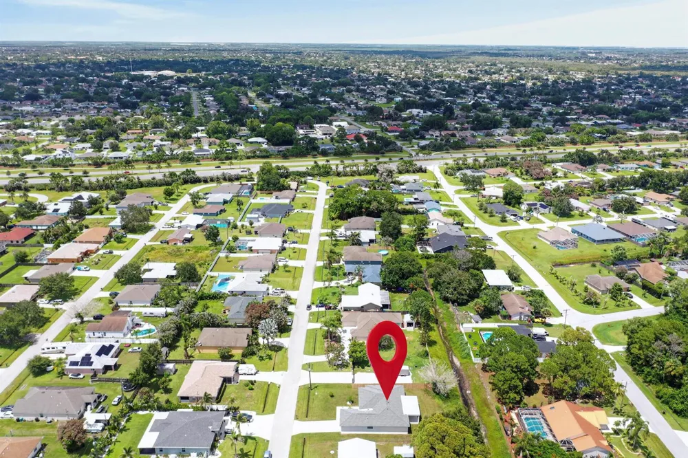 1471 SE Proctor Lane Port St. Lucie, FL 34983