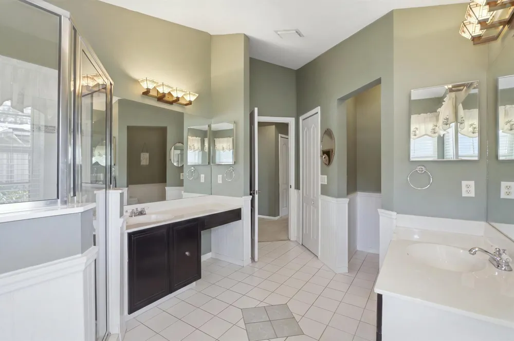 692 SW EWING AVENUE Port St. Lucie, FL 34983