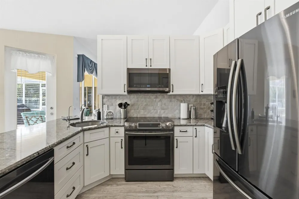692 SW EWING AVENUE Port St. Lucie, FL 34983
