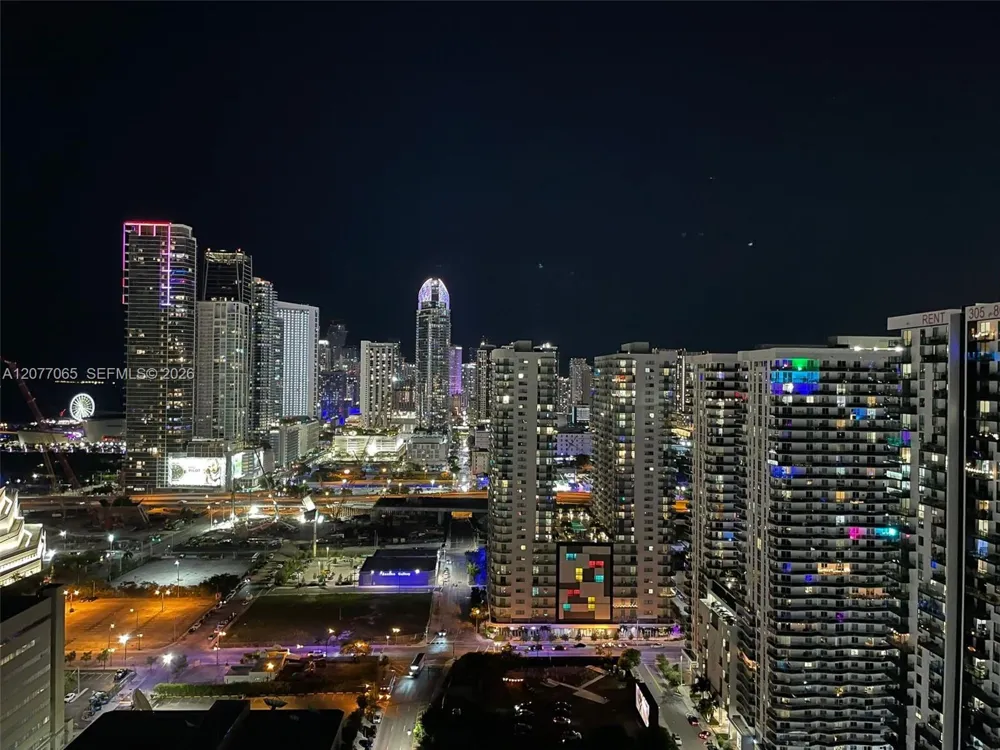 1600 NE 1st Ave #1416 Miami, FL 33132
