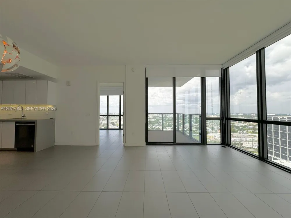 1600 NE 1st Ave #1416 Miami, FL 33132