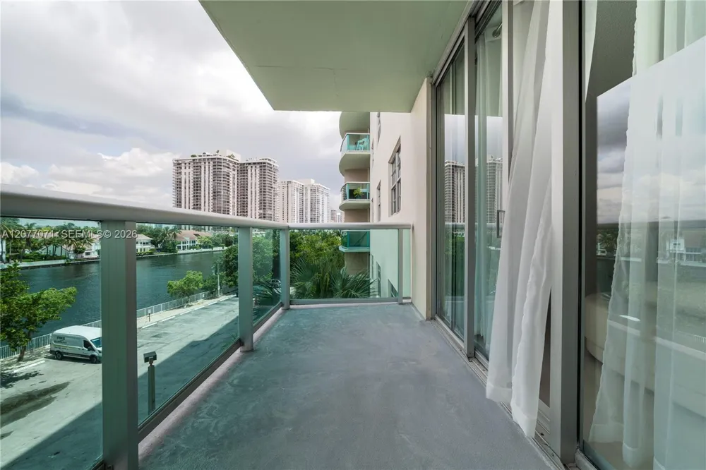 19390 Collins Ave #419 Sunny Isles Beach, FL 33160
