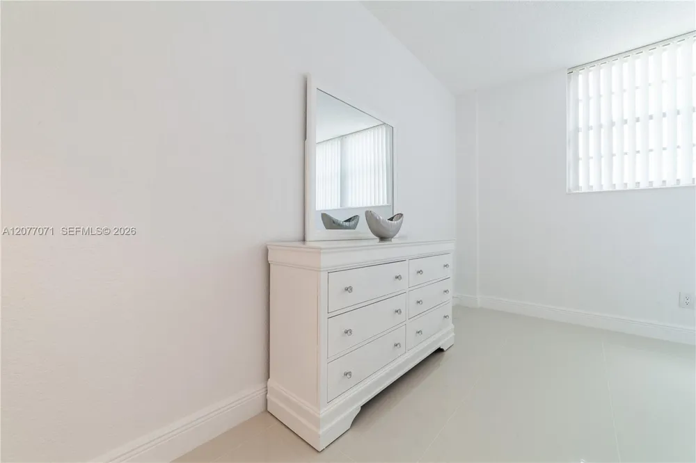 19390 Collins Ave #419 Sunny Isles Beach, FL 33160