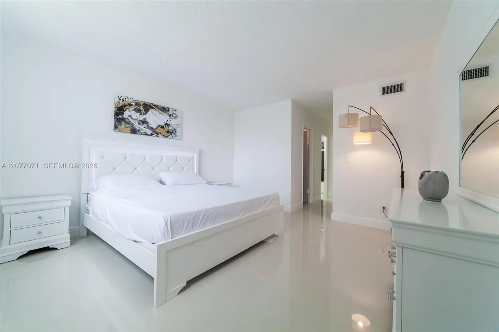 19390 Collins Ave #419 Sunny Isles Beach, FL 33160