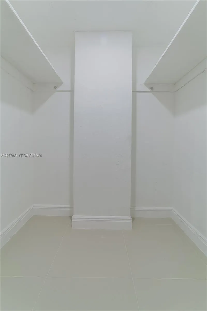 19390 Collins Ave #419 Sunny Isles Beach, FL 33160