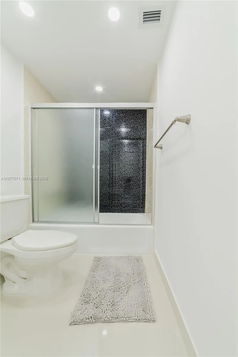 19390 Collins Ave #419 Sunny Isles Beach, FL 33160