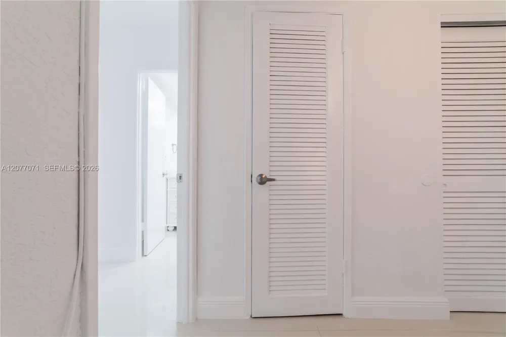 19390 Collins Ave #419 Sunny Isles Beach, FL 33160