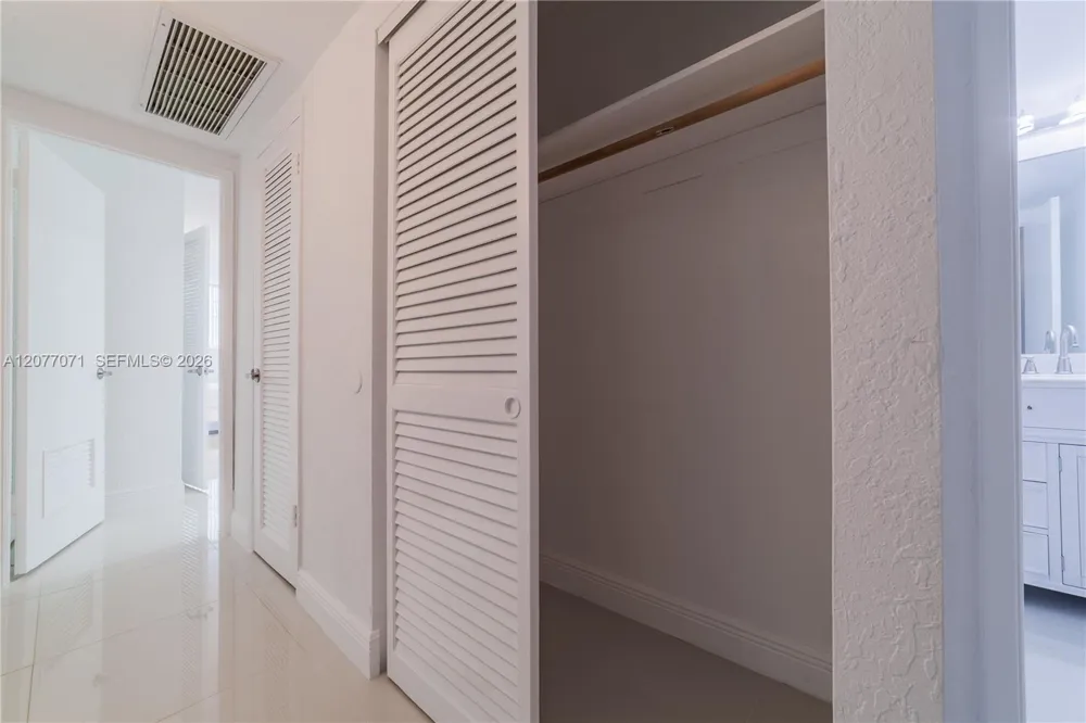 19390 Collins Ave #419 Sunny Isles Beach, FL 33160