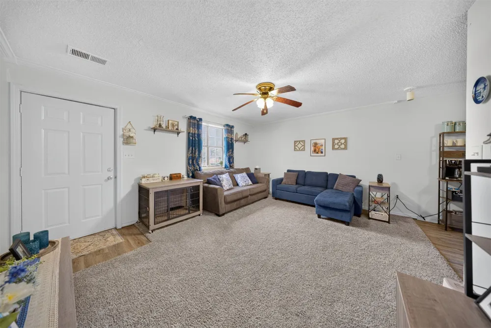34251 E 700 ROAD Wagoner, OK 74467