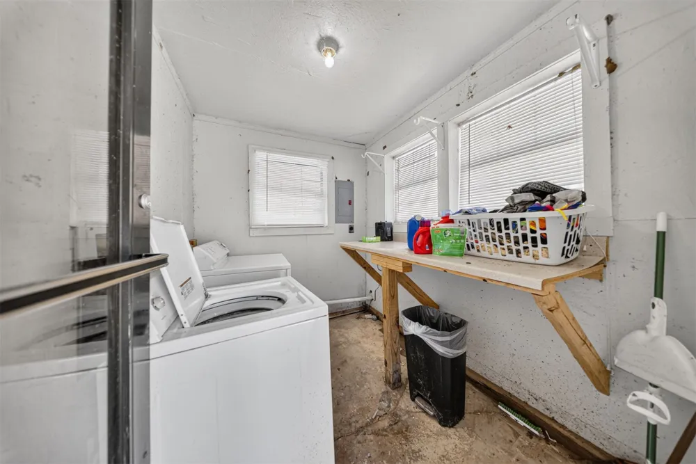 34251 E 700 ROAD Wagoner, OK 74467