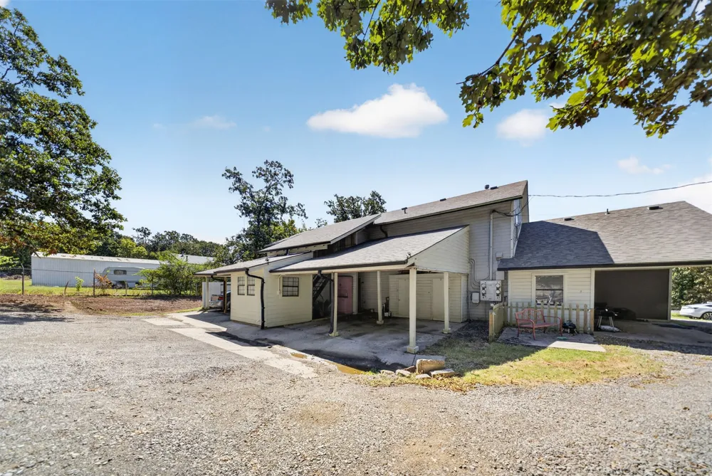 34251 E 700 ROAD Wagoner, OK 74467