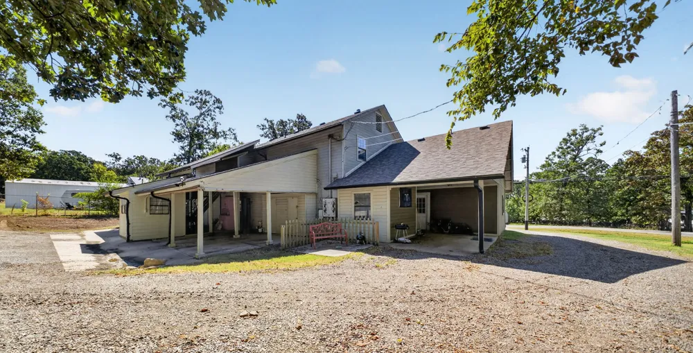 34251 E 700 ROAD Wagoner, OK 74467