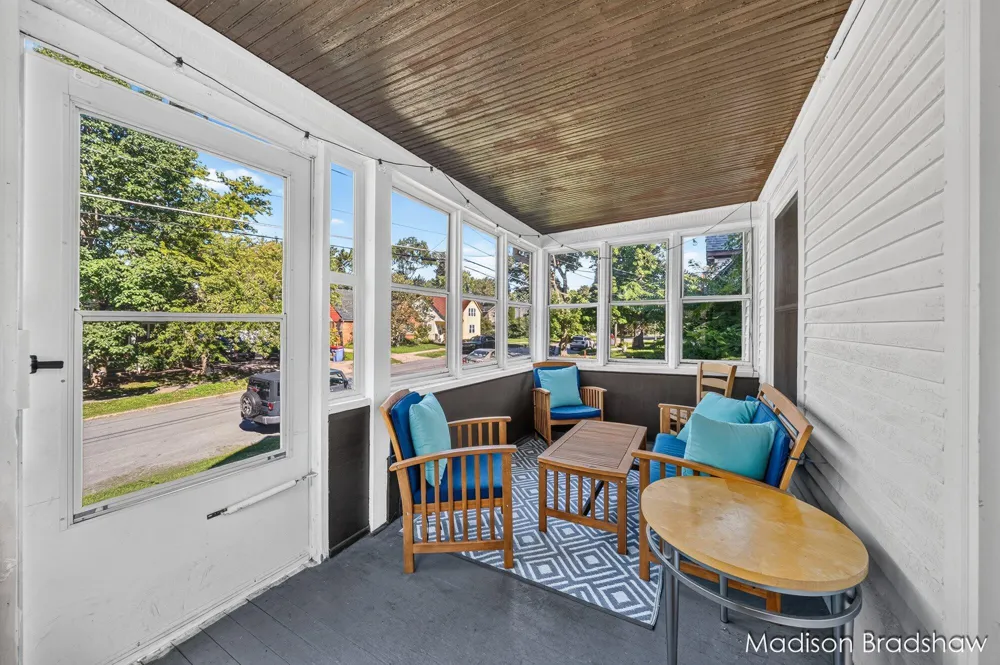2080 Swensberg Avenue NE Grand Rapids City, MI 49505