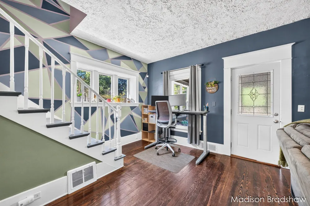 2080 Swensberg Avenue NE Grand Rapids City, MI 49505