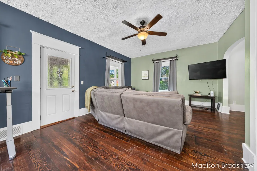 2080 Swensberg Avenue NE Grand Rapids City, MI 49505