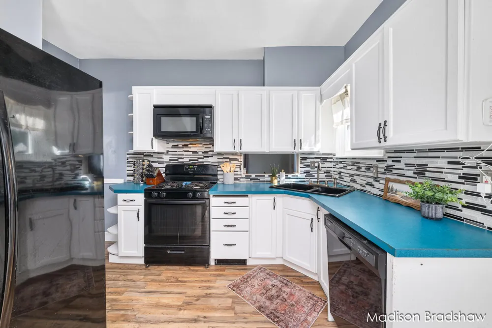2080 Swensberg Avenue NE Grand Rapids City, MI 49505
