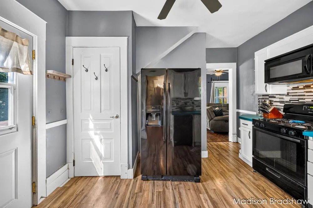 2080 Swensberg Avenue NE Grand Rapids City, MI 49505