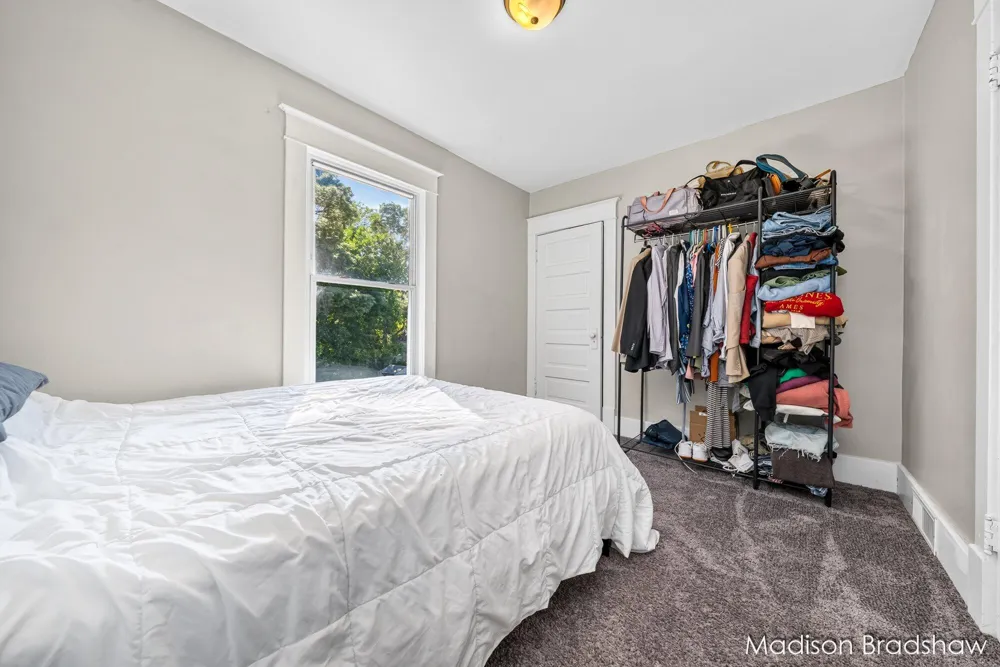 2080 Swensberg Avenue NE Grand Rapids City, MI 49505