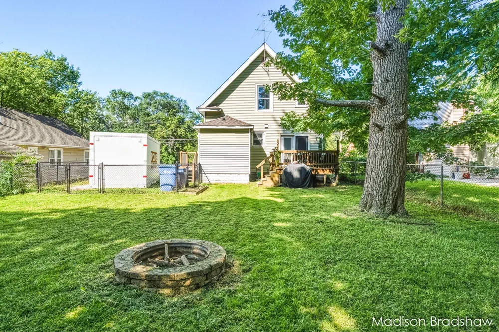 2080 Swensberg Avenue NE Grand Rapids City, MI 49505