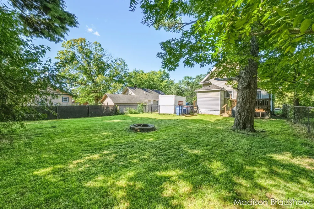 2080 Swensberg Avenue NE Grand Rapids City, MI 49505