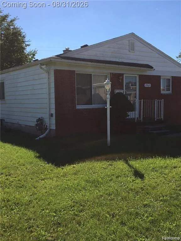 29025 ETON STREET Westland City, MI 48186