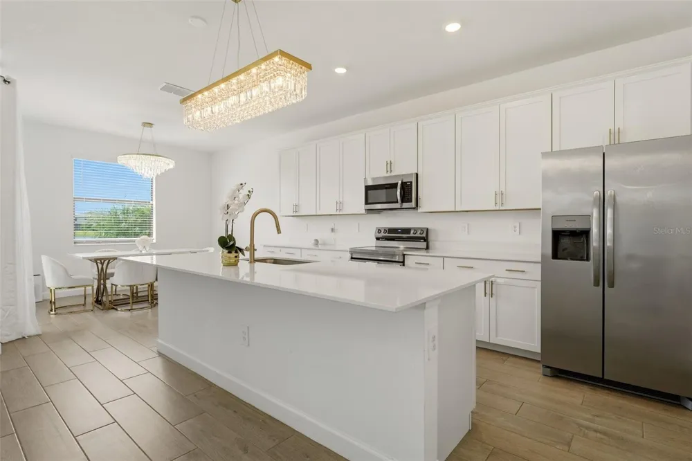 4886 SEAFOAM TRAIL Bradenton, FL 34211