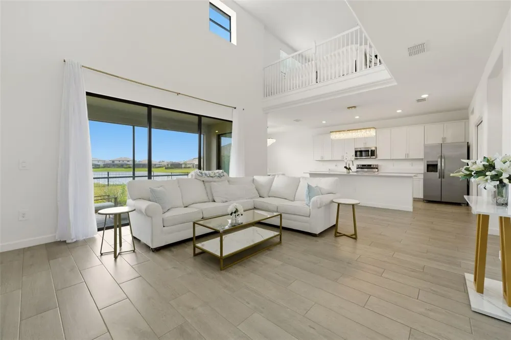 4886 SEAFOAM TRAIL Bradenton, FL 34211