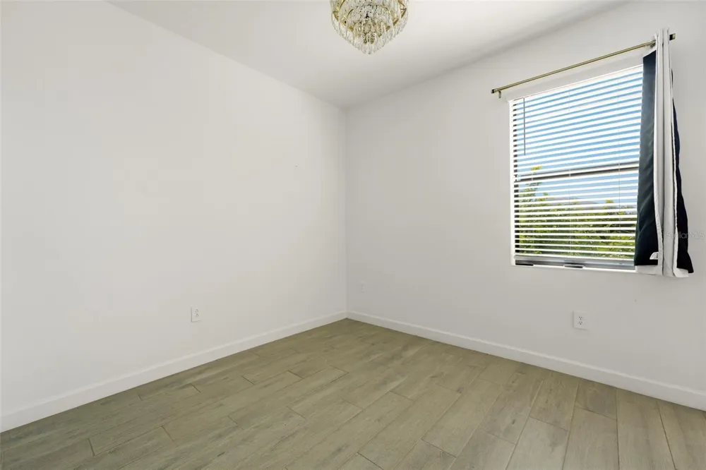 4886 SEAFOAM TRAIL Bradenton, FL 34211