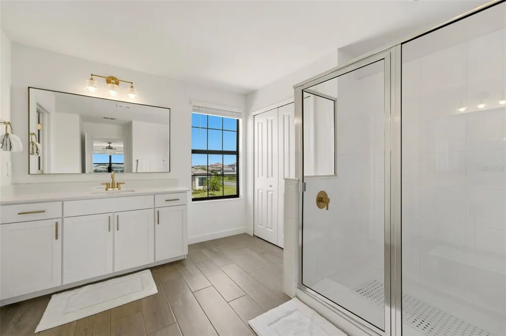 4886 SEAFOAM TRAIL Bradenton, FL 34211