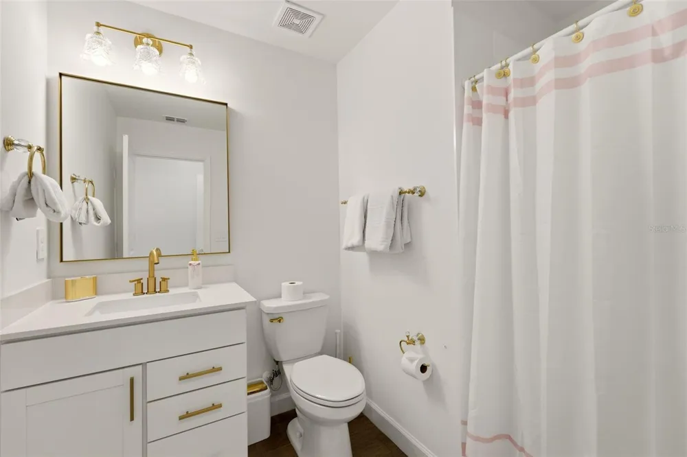 4886 SEAFOAM TRAIL Bradenton, FL 34211