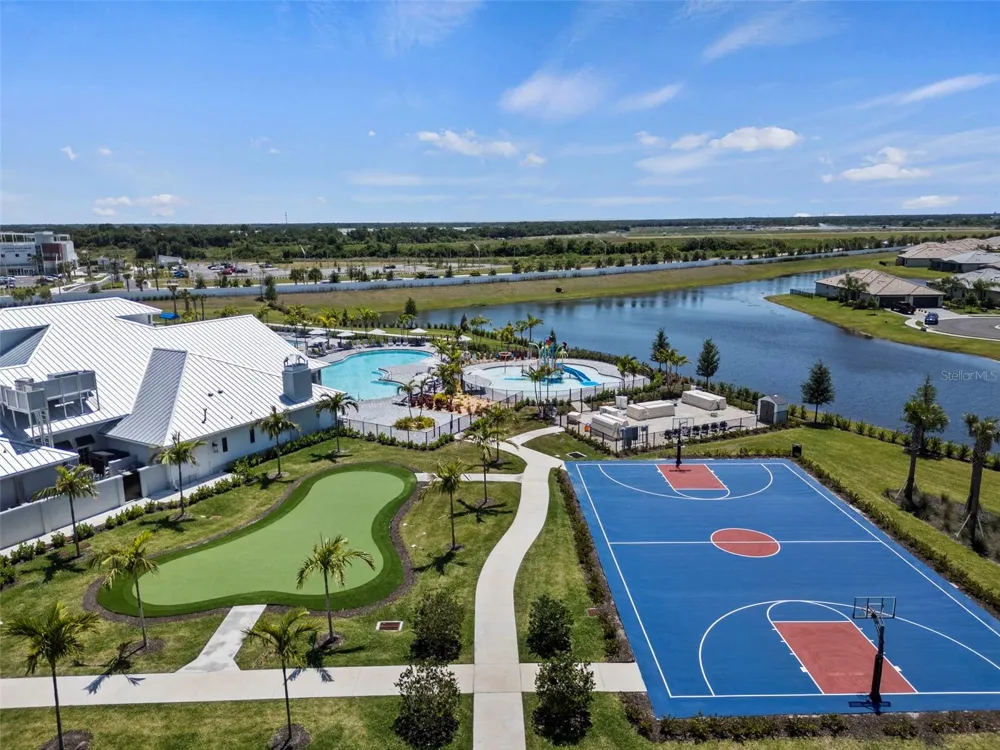 4886 SEAFOAM TRAIL Bradenton, FL 34211