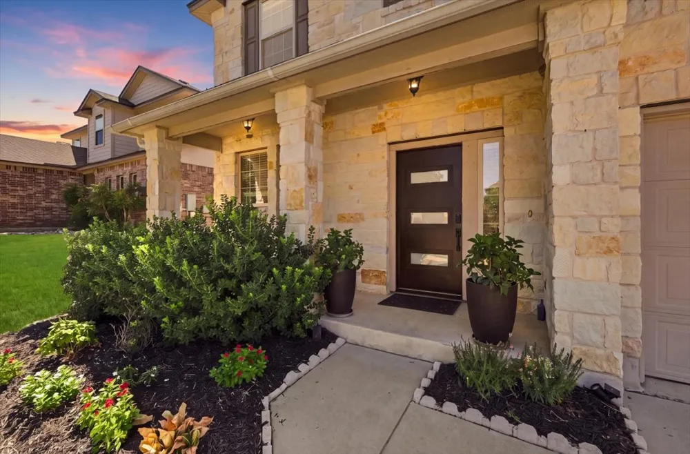 412 Alsatian Lane Leander, TX 78641