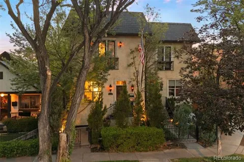 2527 Tremont Place