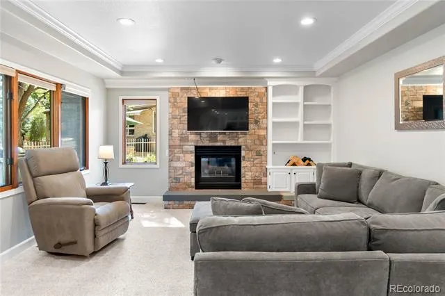 822 Hays Circle Longmont, CO 80504